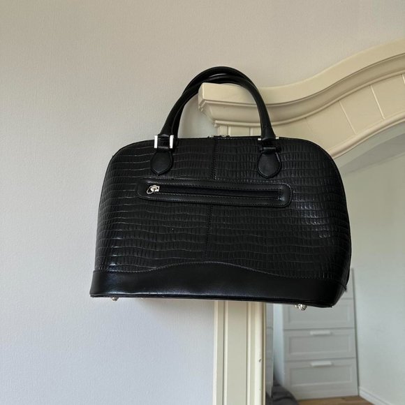 1990s Vintage M.C. Leather Croc Handbag with Silver Heart Accents - Picture 4 of 8